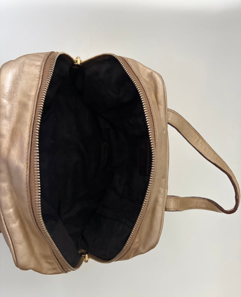 Yves Saint Laurent Easy Bag