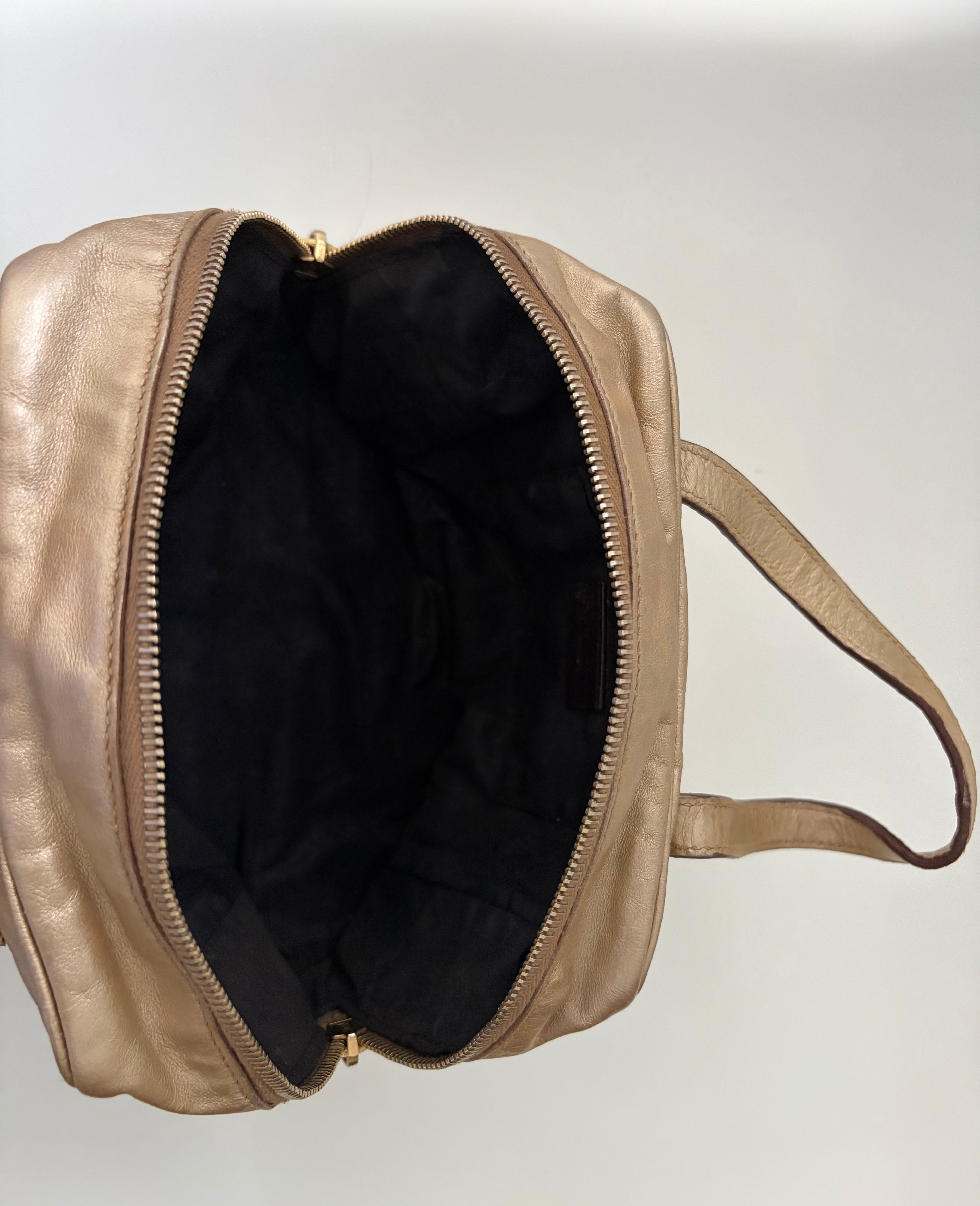 Yves Saint Laurent Easy Bag
